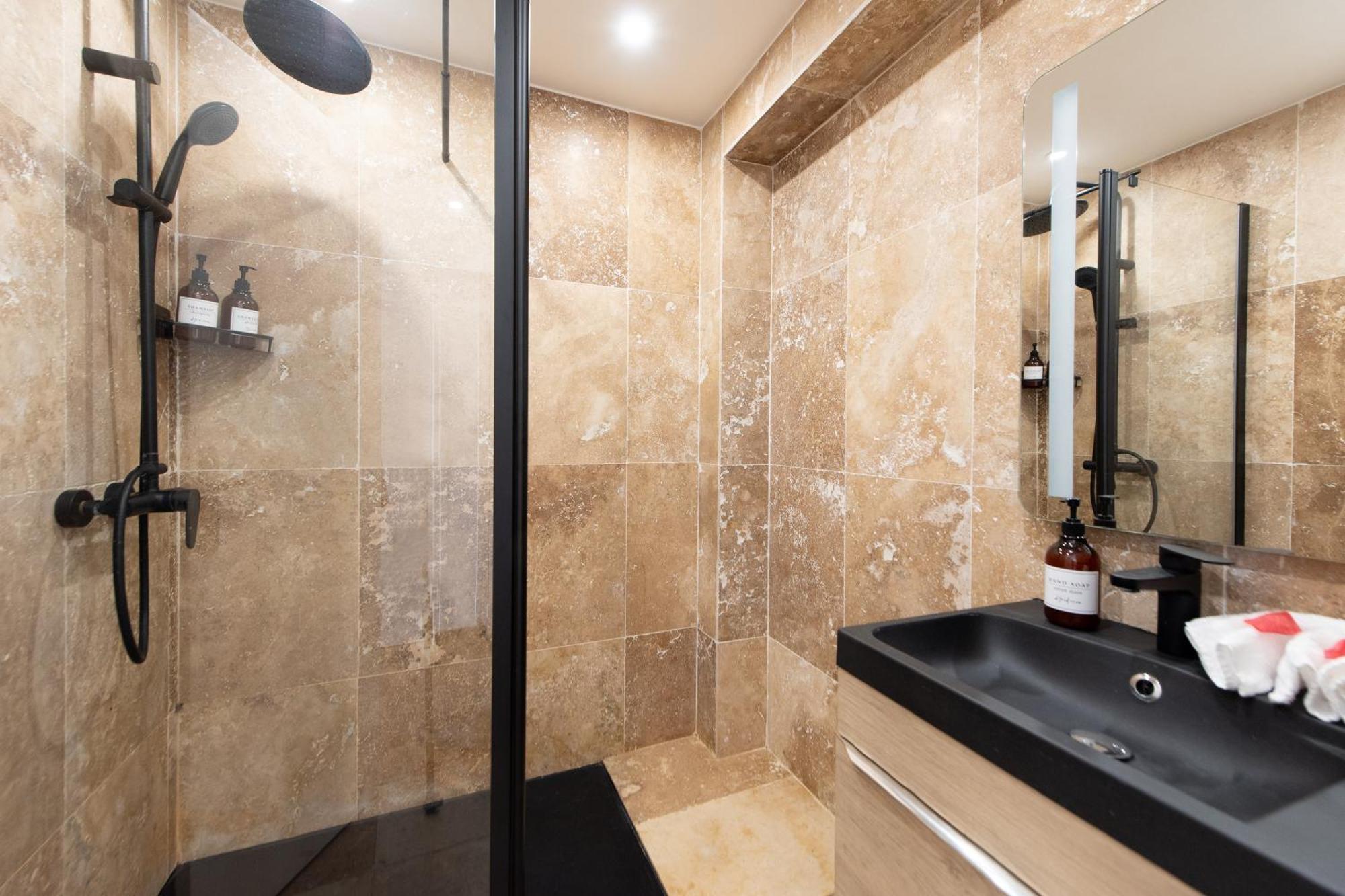 Le Cocon- Jacuzzi & Sauna Prives By Sweetdreams Apartamento Le Cannet