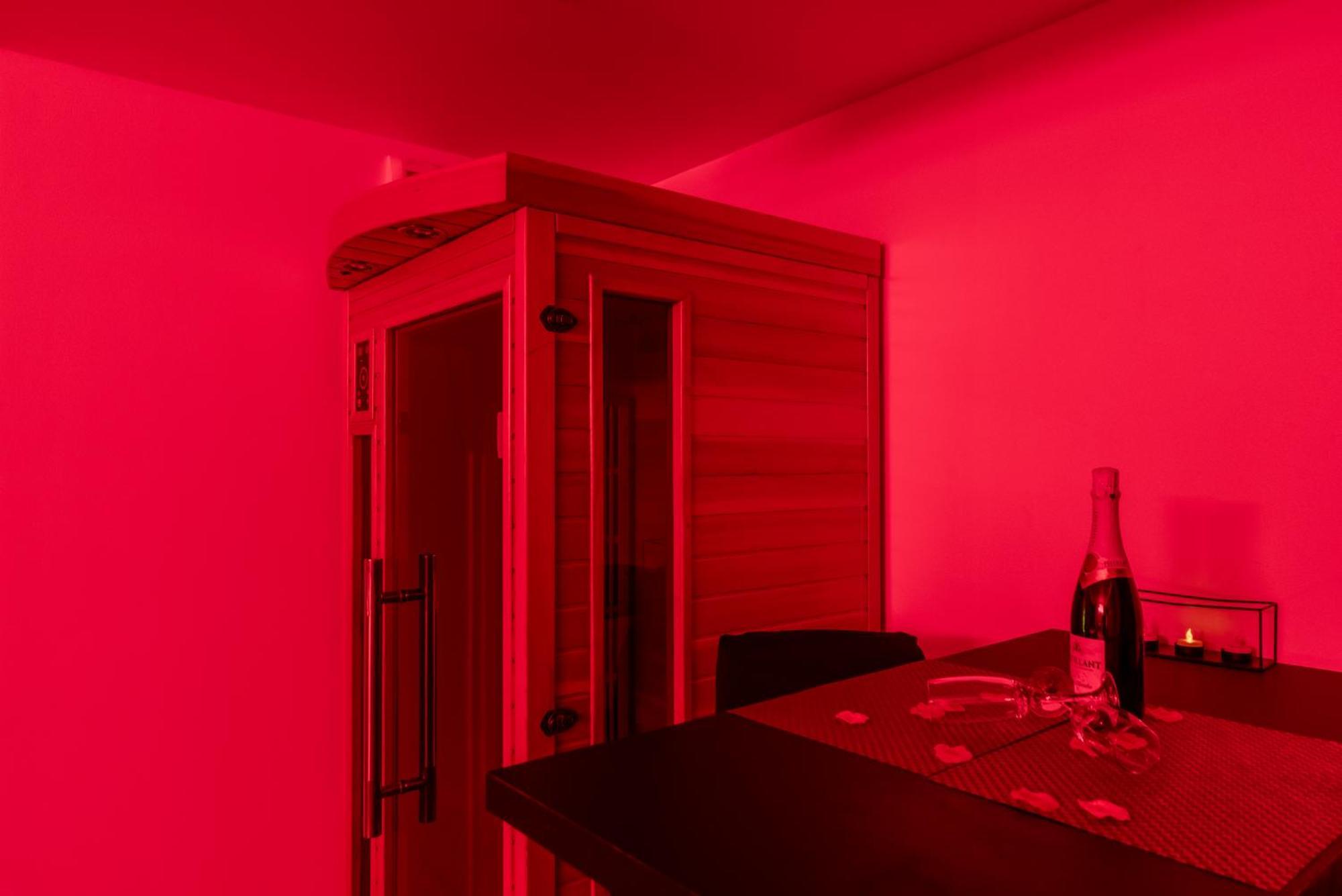 Le Cocon- Jacuzzi & Sauna Prives By Sweetdreams Apartment